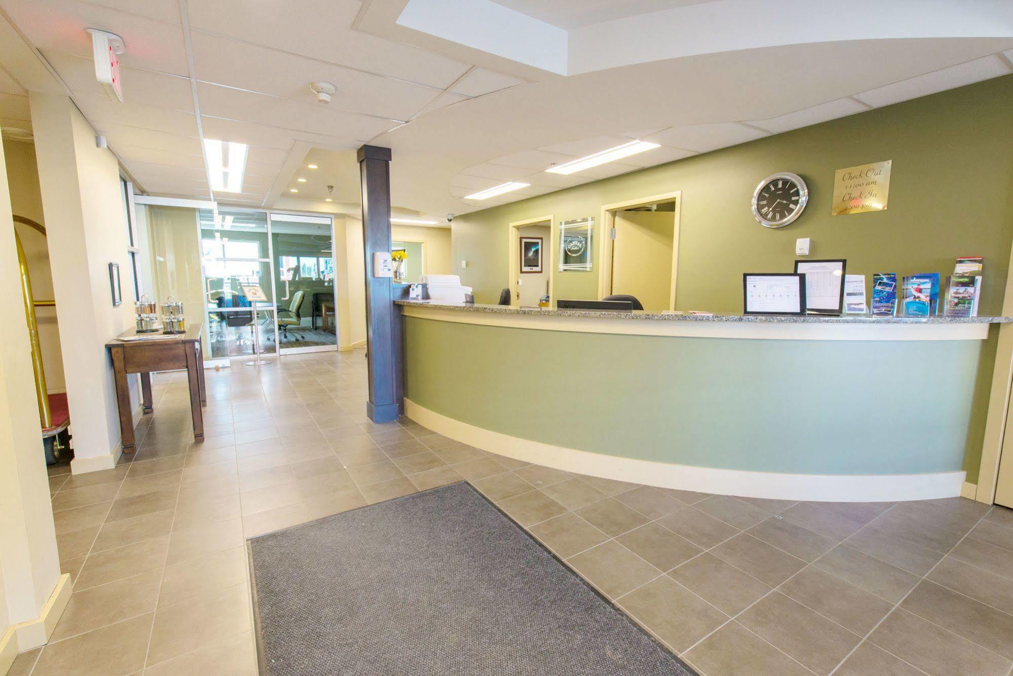 Capital Suites Yellowknife Dış mekan fotoğraf